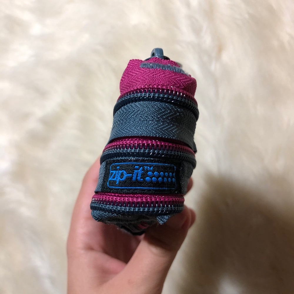 •ZIP IT Wallet• - Picture 2 of 2